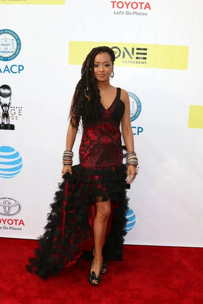 oyuncu Jennia Fredrique