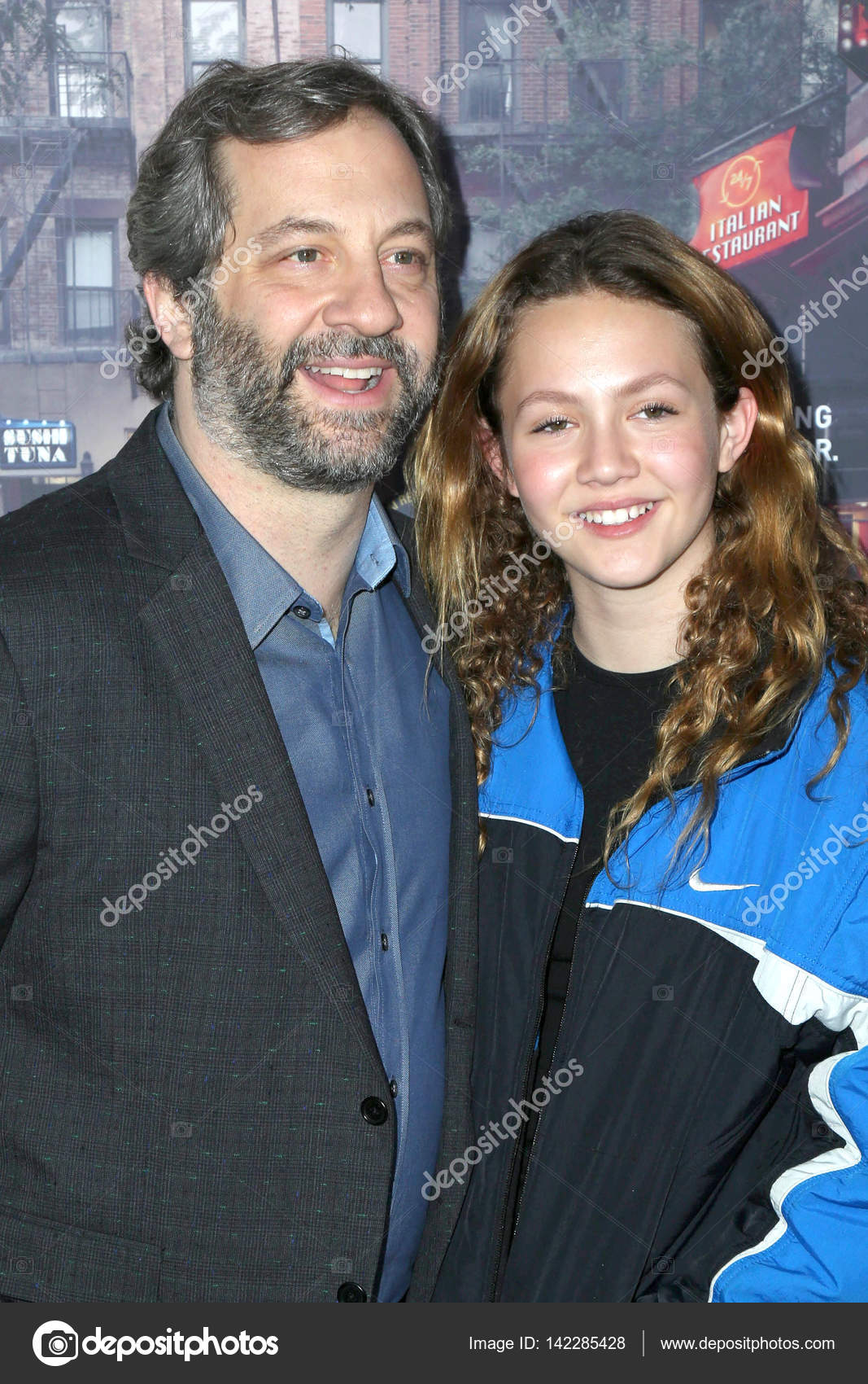Rachel True pics Halley Feiffer images