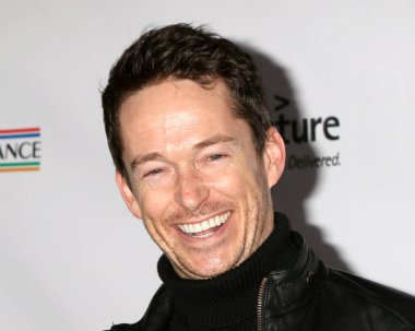 aktör Simon Quarterman