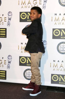 aktör Lonnie Chucky