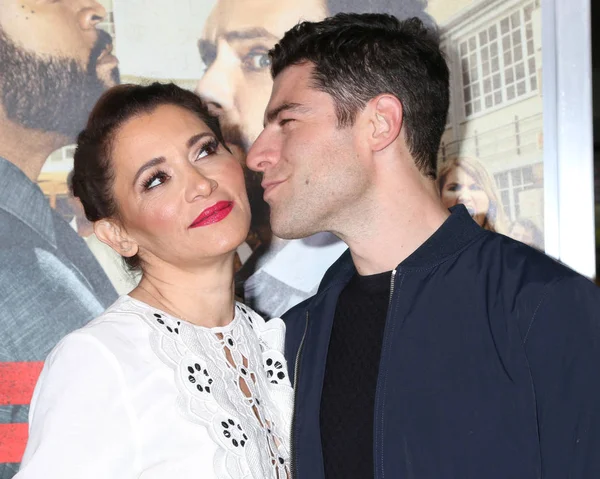 Tess Sanchez, Max Greenfield — Stock Photo, Image