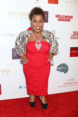 Tonya Renee bankalar