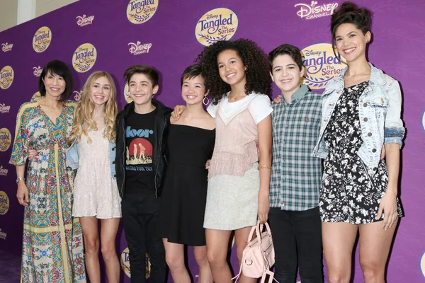 Lauren Tom, Emily Skinner, Aser Angel Peyton Elizabeth Lee, Sofía Wylie, Joshua Rush, Lilan Bowden — Foto de Stock