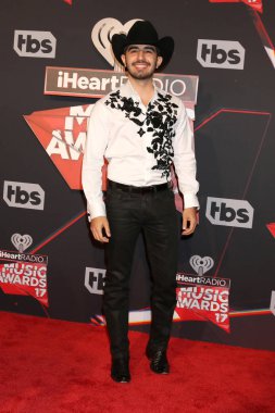 şarkıcı Joss Favela 