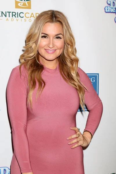 sinema oyuncusu Mara Marini