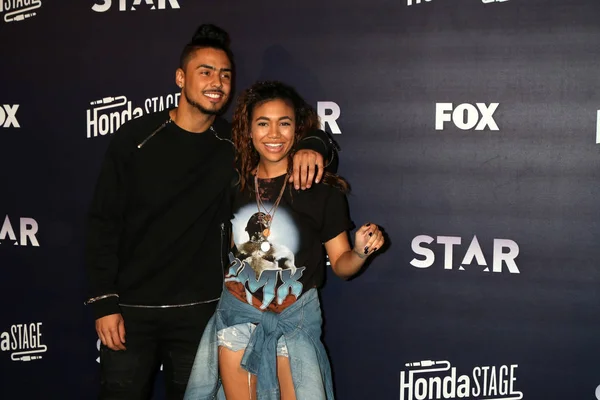 Quincy Brown, Paige Hurd — Foto Stock