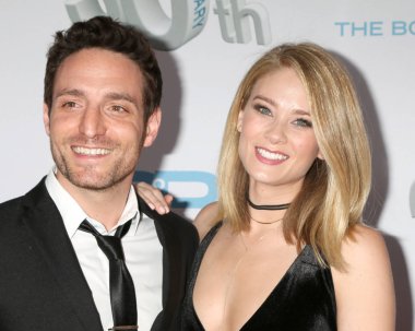 oyuncu Kim Matula konuk ile