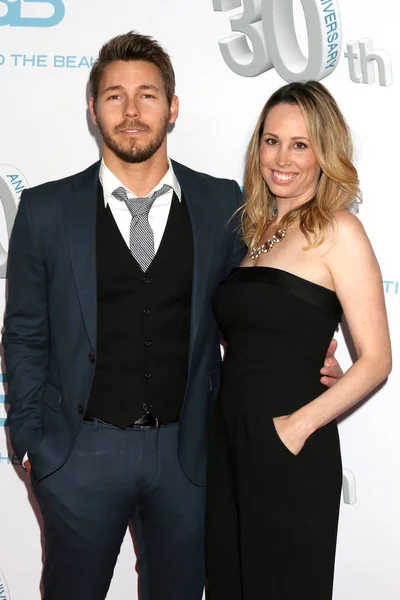 Scott Clifton, Nicole Lampson — Stockfoto