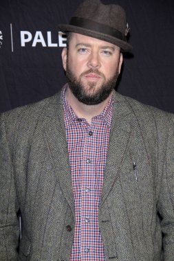 aktör Chris Sullivan