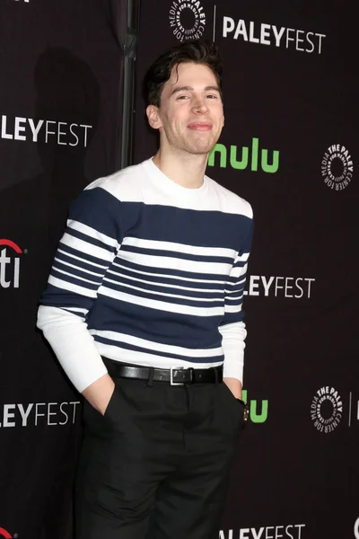 Acteur Jordan Gavaris — Stockfoto