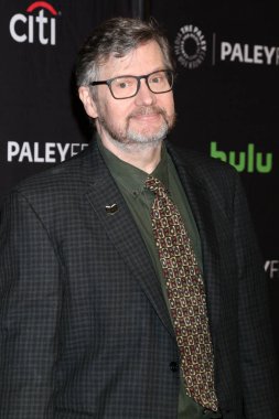 yapımcı Joseph Dougherty