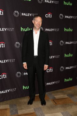 aktör George Newbern