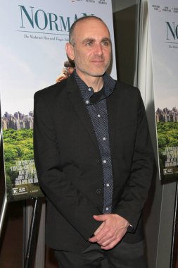 Yönetmen Joseph sedir