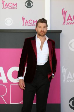 şarkıcı Brett Eldredge