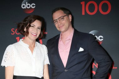 Melissa Merwin ve Joshua Malina