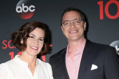 Melissa Merwin ve Joshua Malina