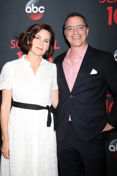 Melissa Merwin and Joshua Malina — Stock Photo, Image