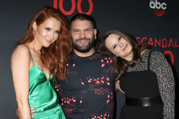 Darby Stanchfield, Katie Lowes and Guillermo Diaz — Stock Photo, Image