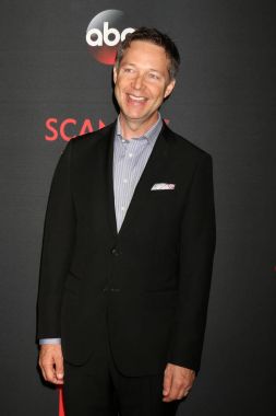 aktör George Newbern