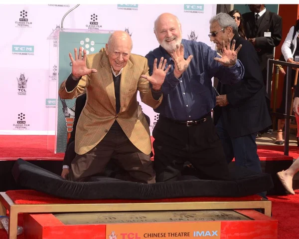Actors Carl and Rob Reiner — Stock Photo, Image