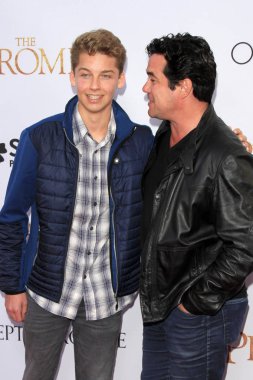 Dean ve Christopher Cain