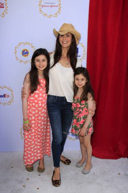  Josselyn Hess, Samantha Harris, Hillary Hess