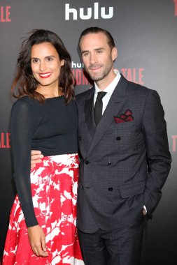 Maria Dolores Dieguez, Joseph Fiennes