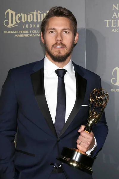 Scott Clifton, destacado actor principal en una serie dramática —  Fotos de Stock