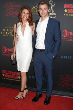 Courtney umut, Chad Duell'in 