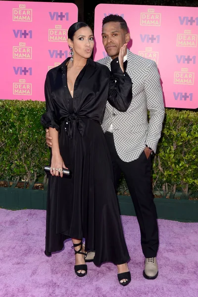   Julissa Bermudez, Maxwell 