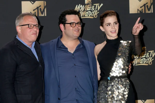 Bill Condon, Josh Gad, Emma Watson — Stockfoto