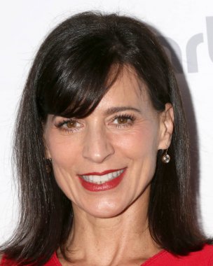Oyuncu Perrey Reeves
