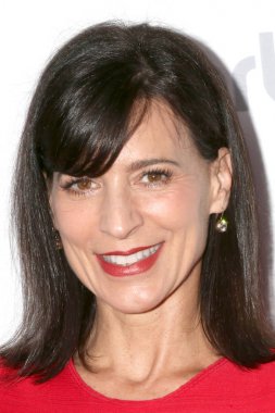 Oyuncu Perrey Reeves