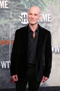 aktör James Marshall