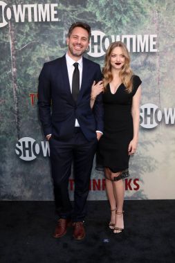 Thomas Sadoski, Amanda Seyfried