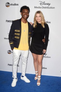  Aubrey Joseph, Olivia Holt 