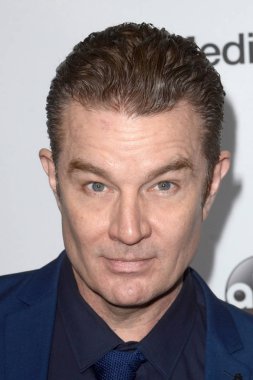aktör James Marsters 