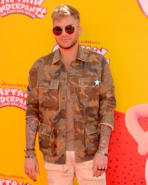 Şarkıcı Adam Lambert