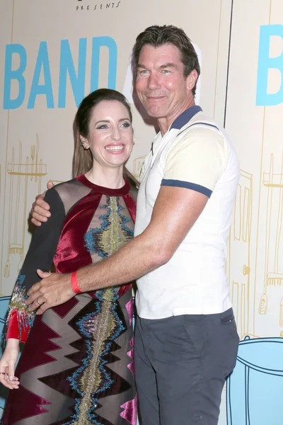 Zoe Lister-Jones, Jerry O'Connell — Stockfoto