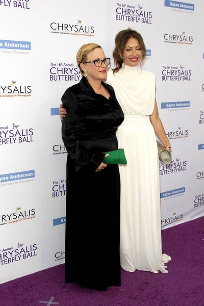 Patricia Arquette, Rebecca Gayheart — Stockfoto