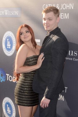 Ariel kış, Levi Meaden 