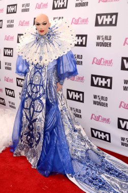   Sasha Velur Rupauls Drag yarışında Sezon Finali 9 kayıt