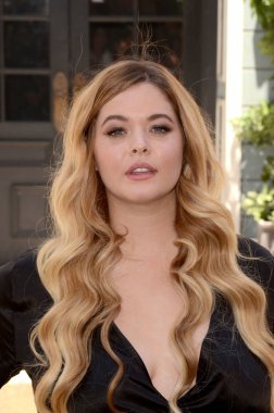 oyuncu Sasha Pieterse 