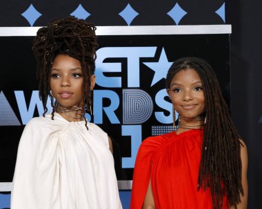 Halle Bailey, Chloe Bailey