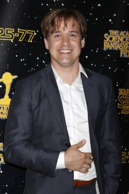 aktör T R Knight 