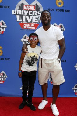 Lonnie Chucky, Sterling K Brown