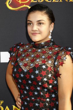 aktris Laurie Hernandez
