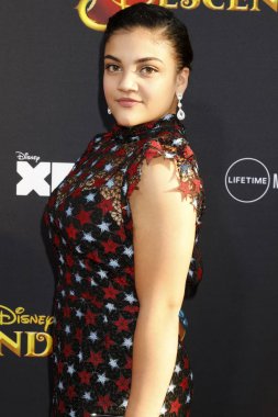 aktris Laurie Hernandez