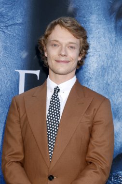 aktör Alfie Allen 
