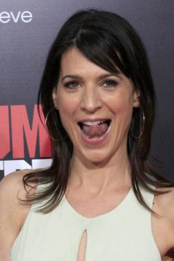 Oyuncu Perrey Reeves